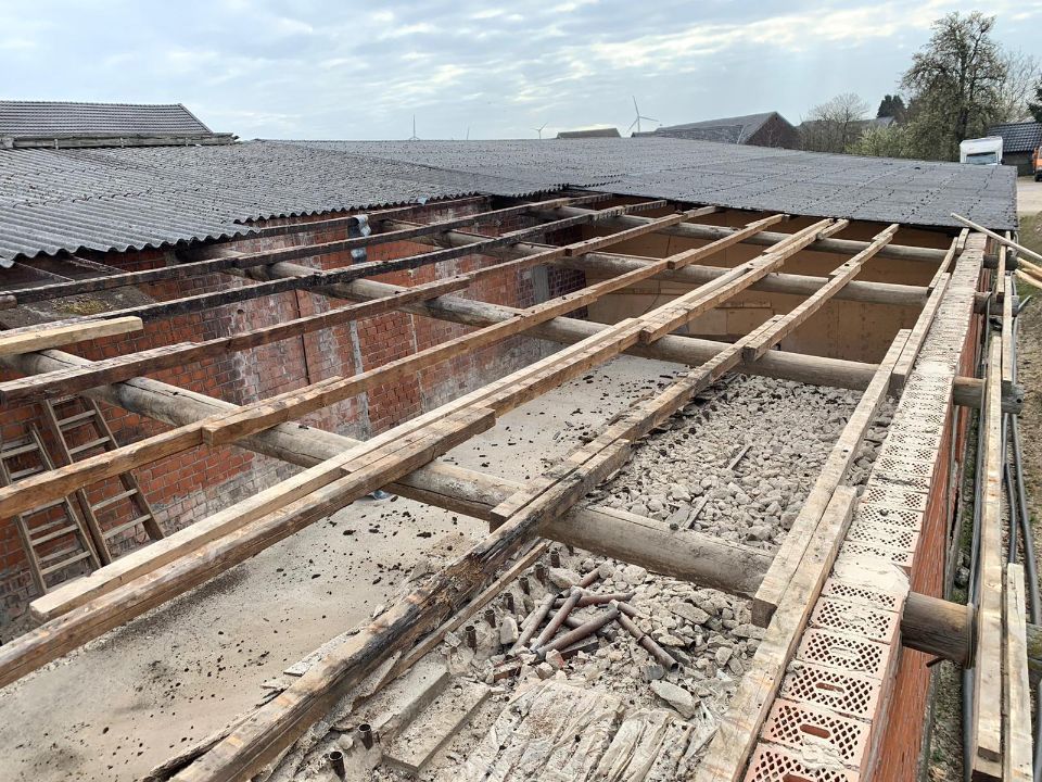 Dachstuhl, gebaut von der Firma Schotten Klaus