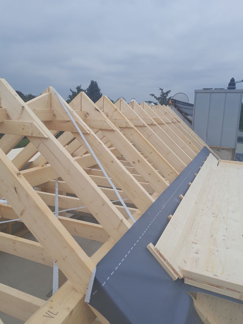 Dachstuhl, gebaut von der Firma Schotten Klaus