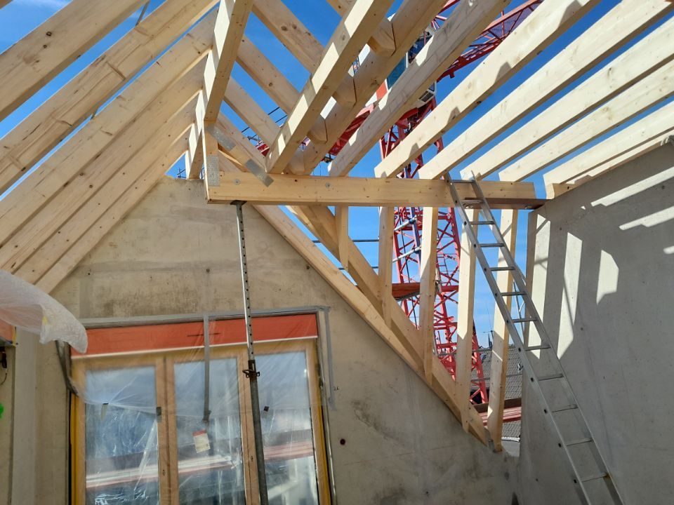 Dachstuhl, gebaut von der Firma Schotten Klaus