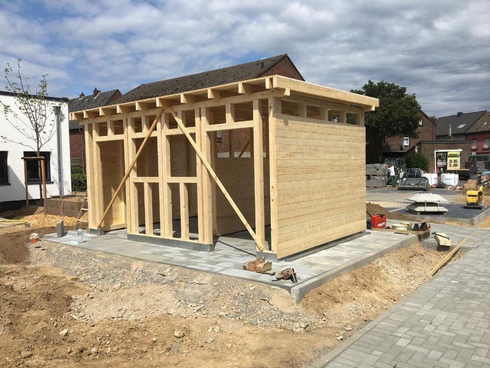Holzschuppen, gebaut von der Firma Schotten Klaus
