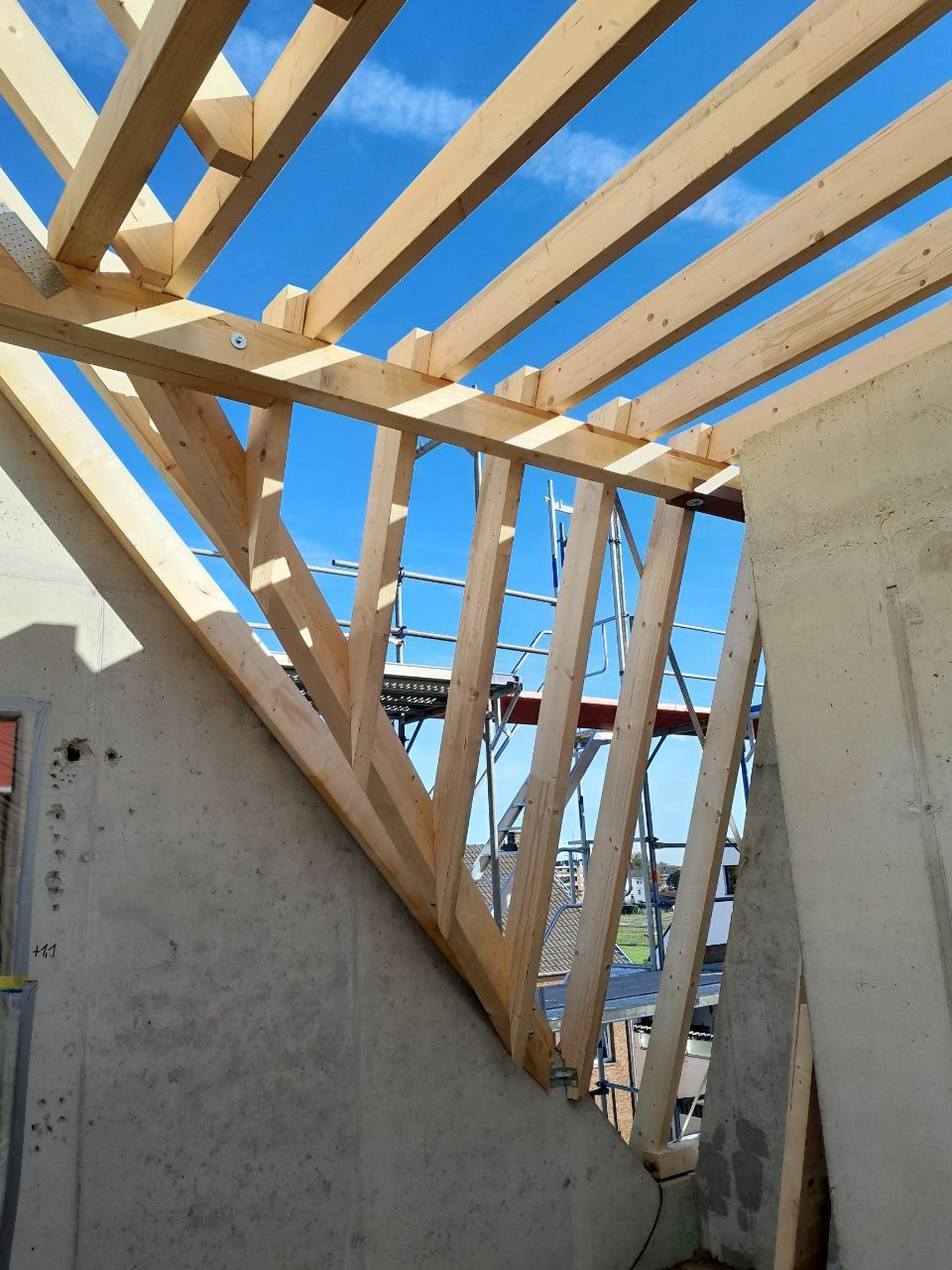 Dachstuhl, gebaut von der Firma Schotten Klaus