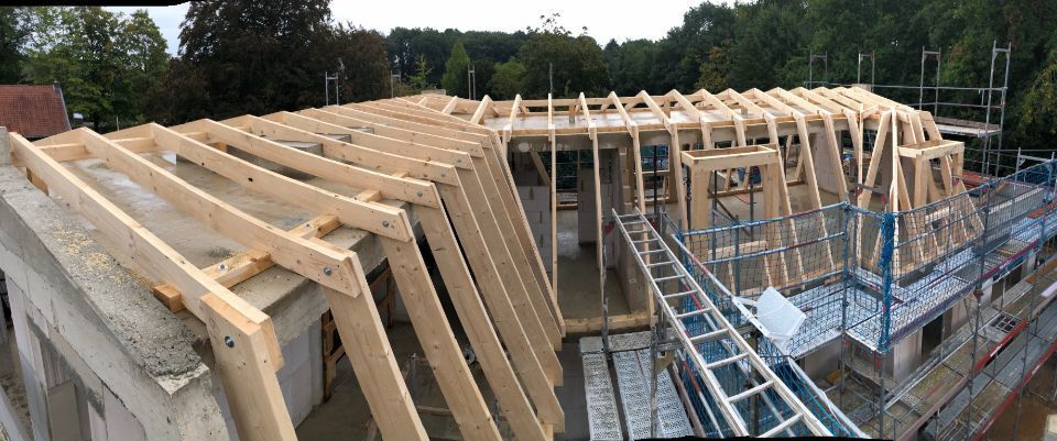 Dachstuhl, gebaut von der Firma Schotten Klaus