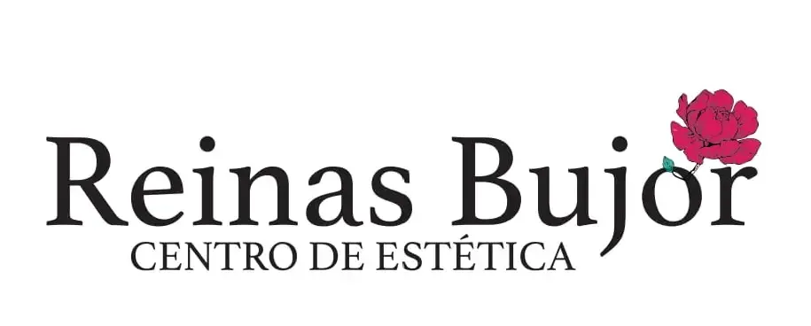 Logotipo de "Reinas Bujor Centro de Est&eacute;tica" con texto en fuente serif negra y una peque&ntilde;a flor de peon&iacute;a roja sobre la letra 'o'.