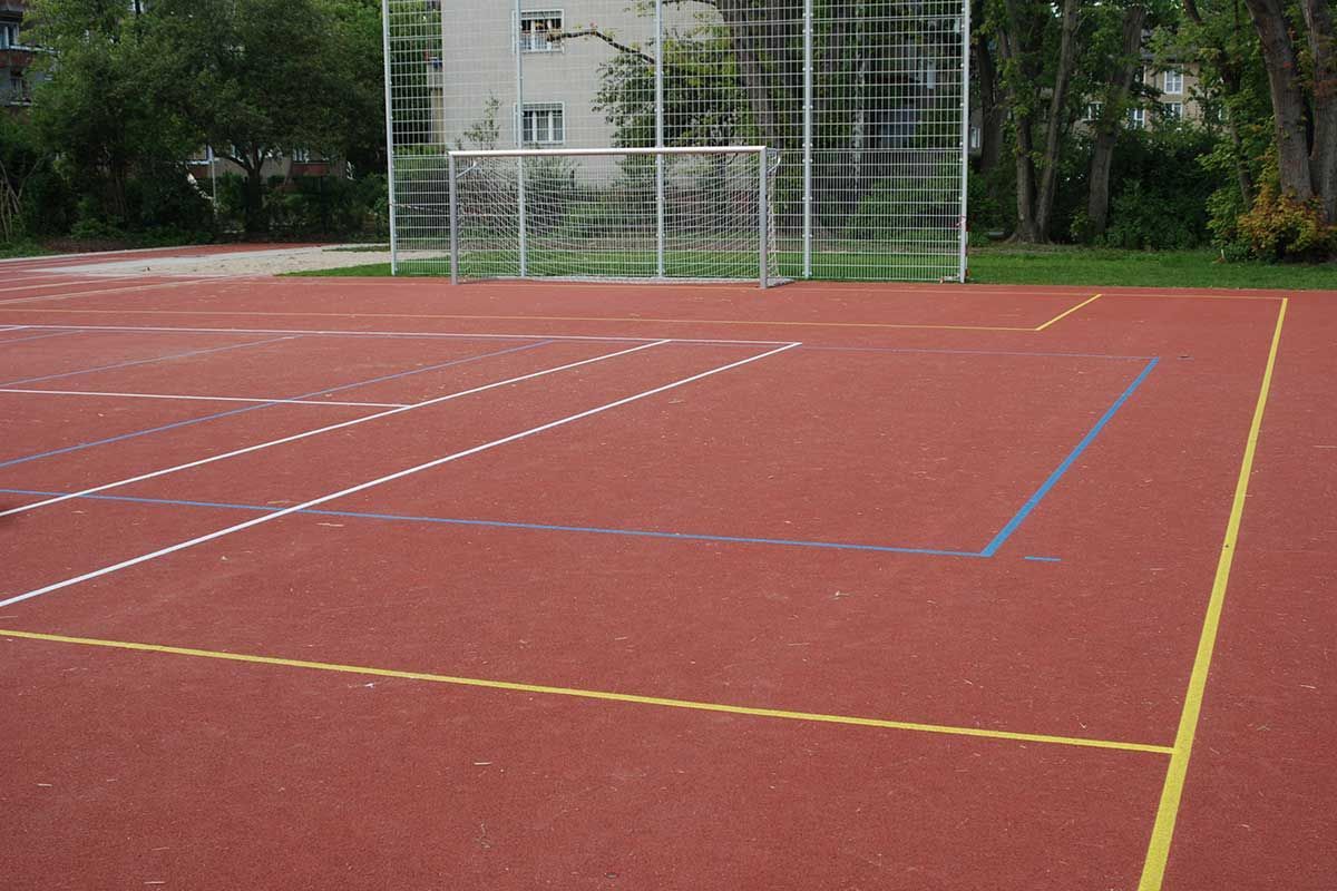 Sanierung Schulsportanlage Hoffmann-von-Fallersleben-Grundschule in Berlin 