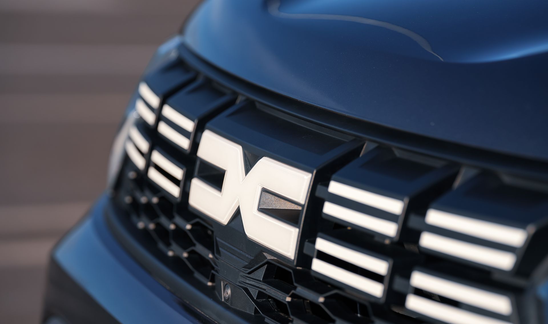 Véhicule Renault Dacia neuf