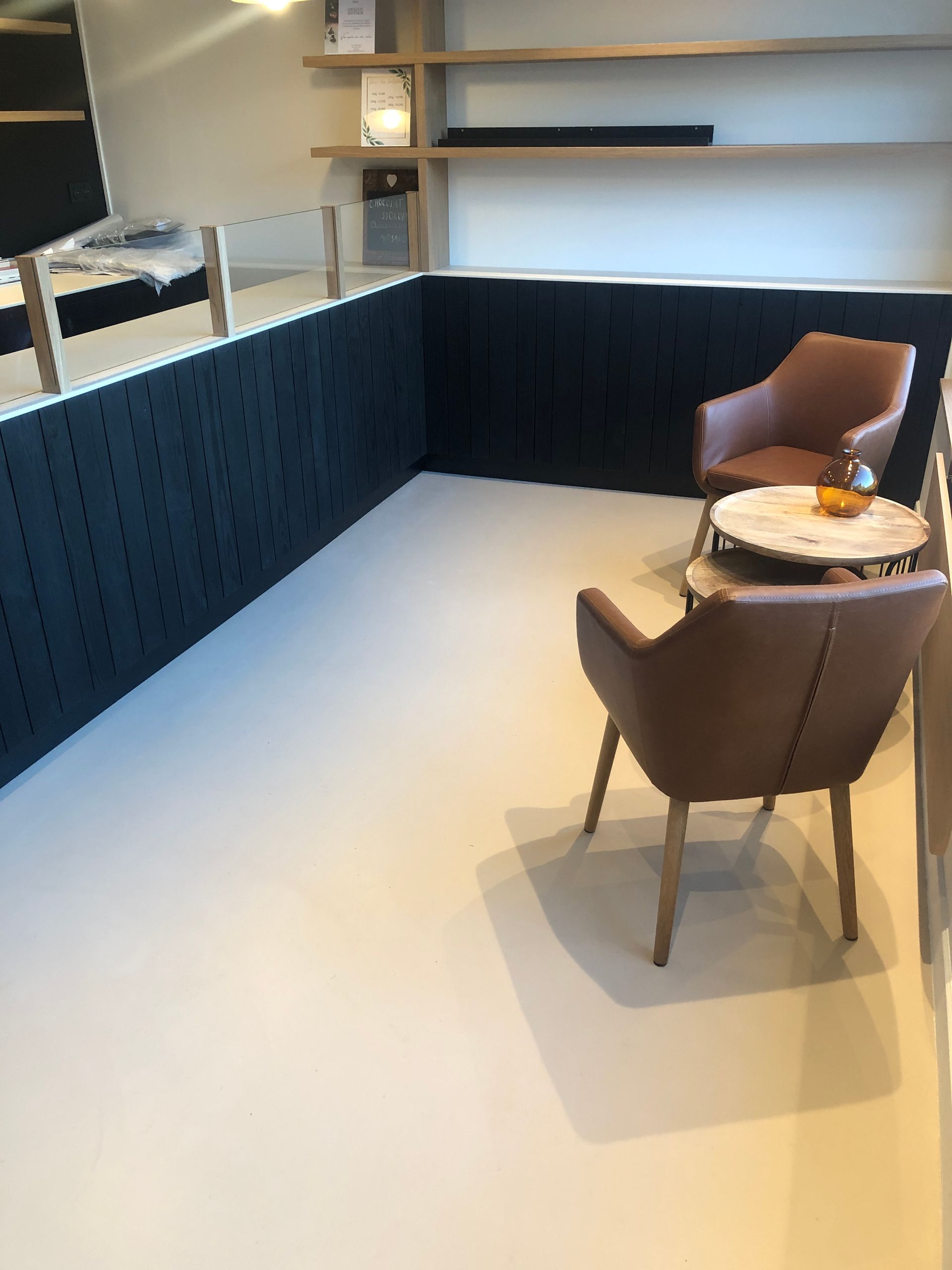 Pose de béton ciré au sol