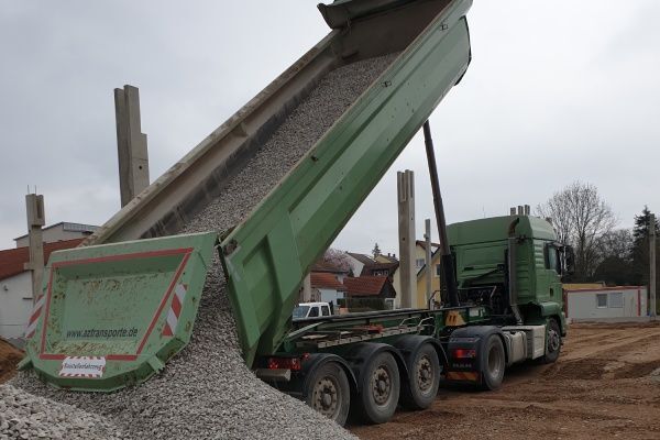 Fahrzeug der Firma Andreas Zimmermann Transporte