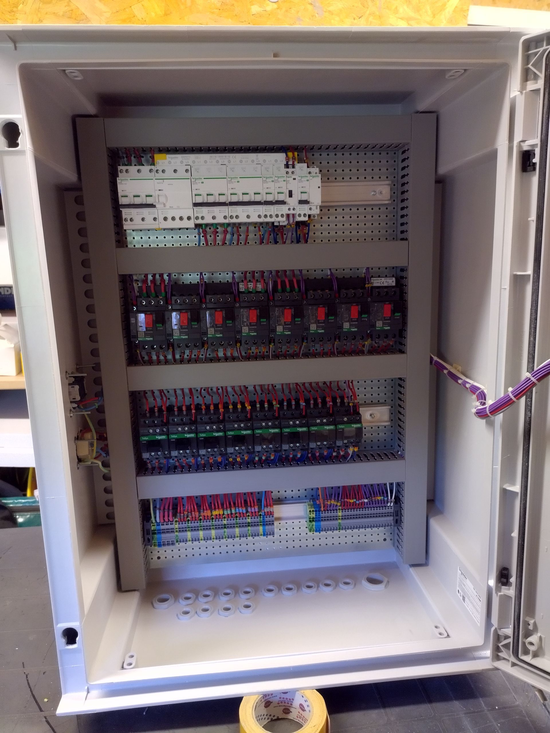 Câblage d'armoire tertiaire