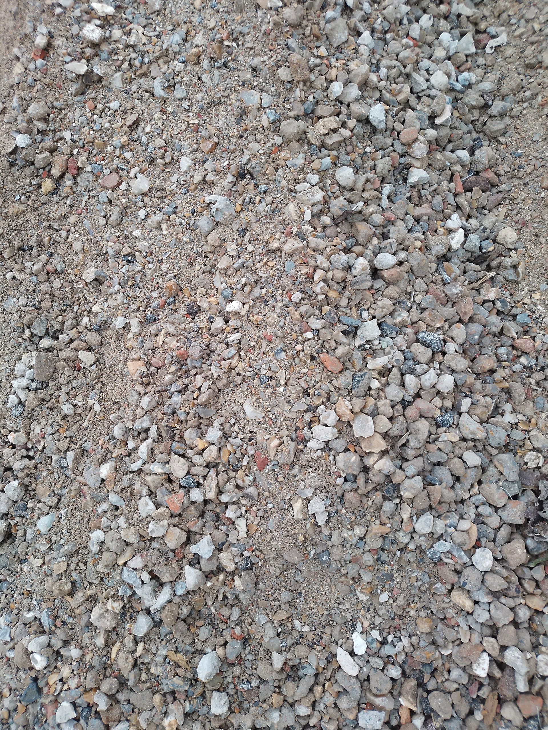 Densité : 1800
Utilisation : 
- Chemin d'accès 
- Parking