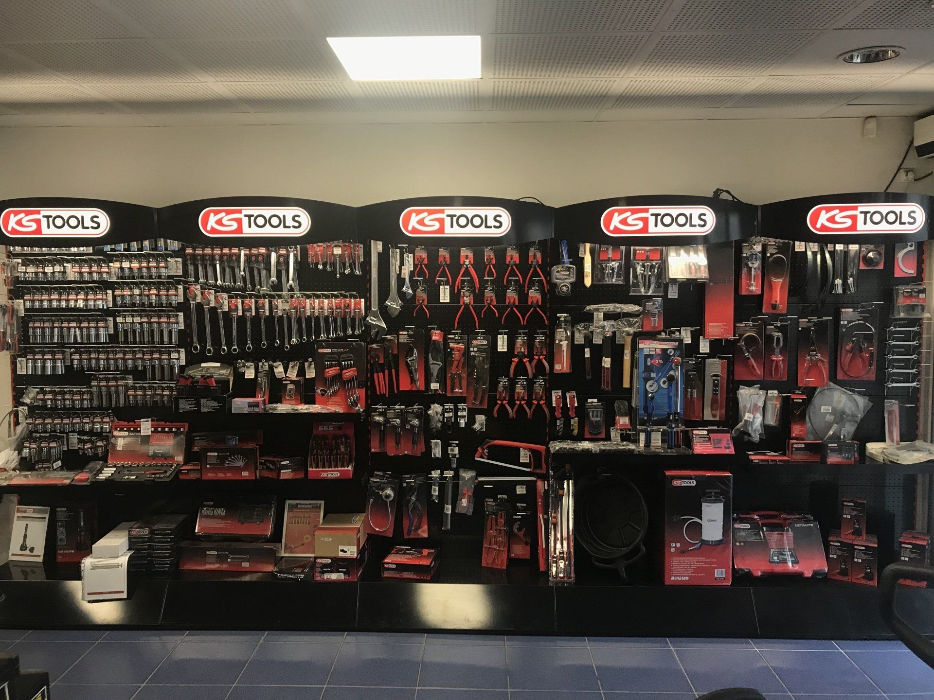 Outillage KS-Tools à St-Nazaire