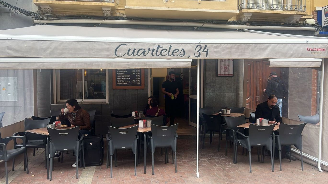 CAFETERIA CARTELES 34 