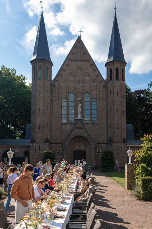 Vier jullie liefde bij Bovendonk, een van de mooiste trouwlocaties van Noord-Brabant.]