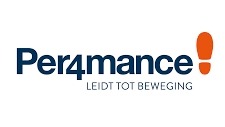 Een blauw en oranje logo voor per4mance leidt tot beweging op een witte achtergrond.