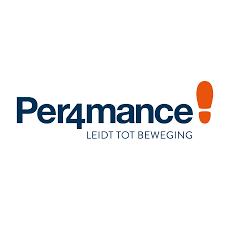 Een blauw en oranje logo voor per4mance leidt tot beweging op een witte achtergrond.