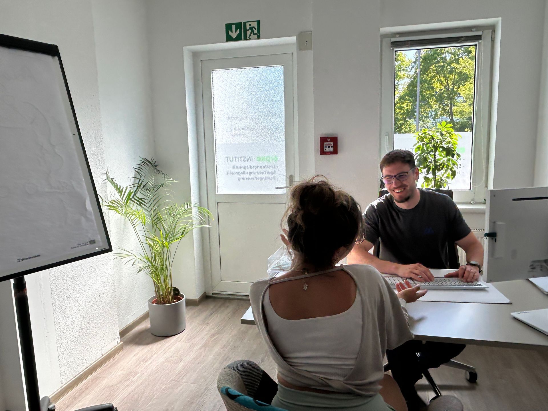 Medi-Sport-Center Balance - Beratungsgespräch im Büro