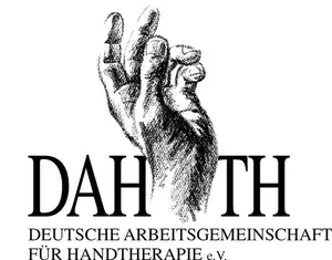 Logo für den Deutschen Verband für Handtherapie, mit einer Skizze einer menschlichen Hand über dem Text „DAH TH“.