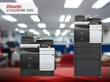 Un par de impresores sentados uno al lado del otro en una oficina.