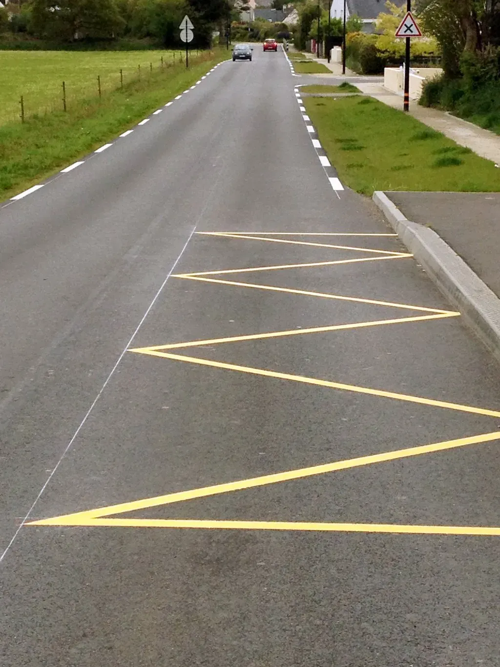 Marquage au sol pour indiquer l'emplacement d'un arrêt de bus