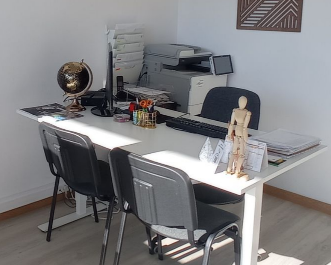 Bureau de l'auto-école.