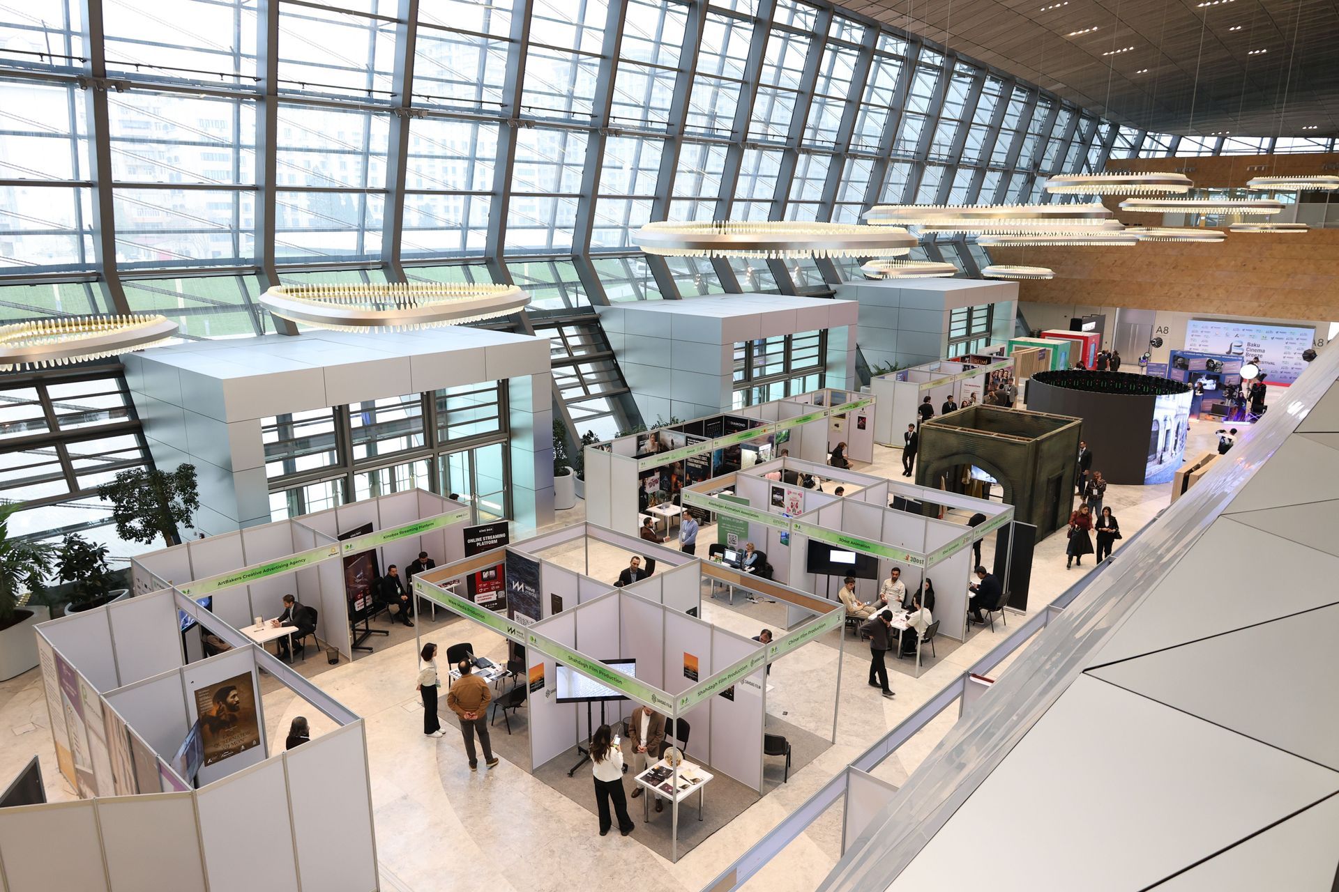 Espaces d'exposition dans un événement professionnel