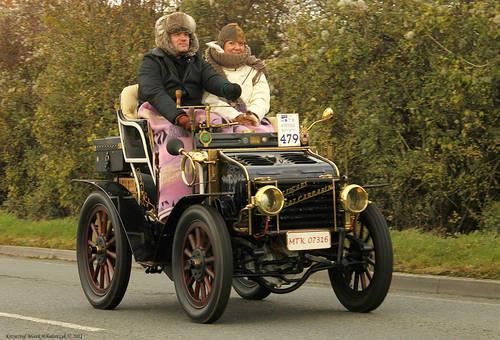 INT. CONCOURS DE ELEGANCE SCHWETZINGEN