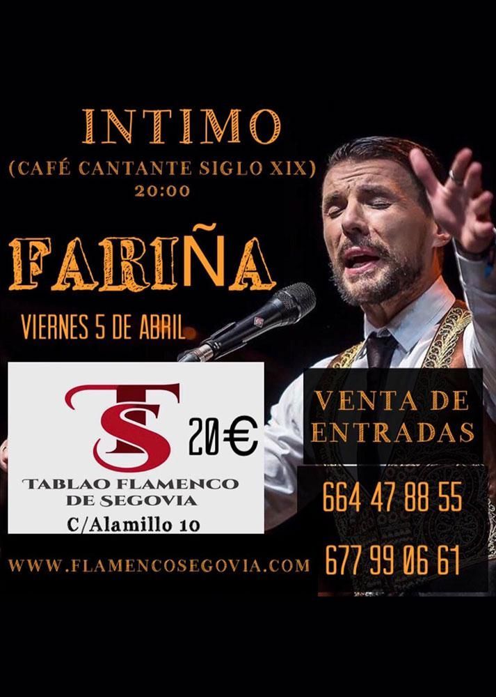 Un cartel de un hombre cantando en un micrófono.