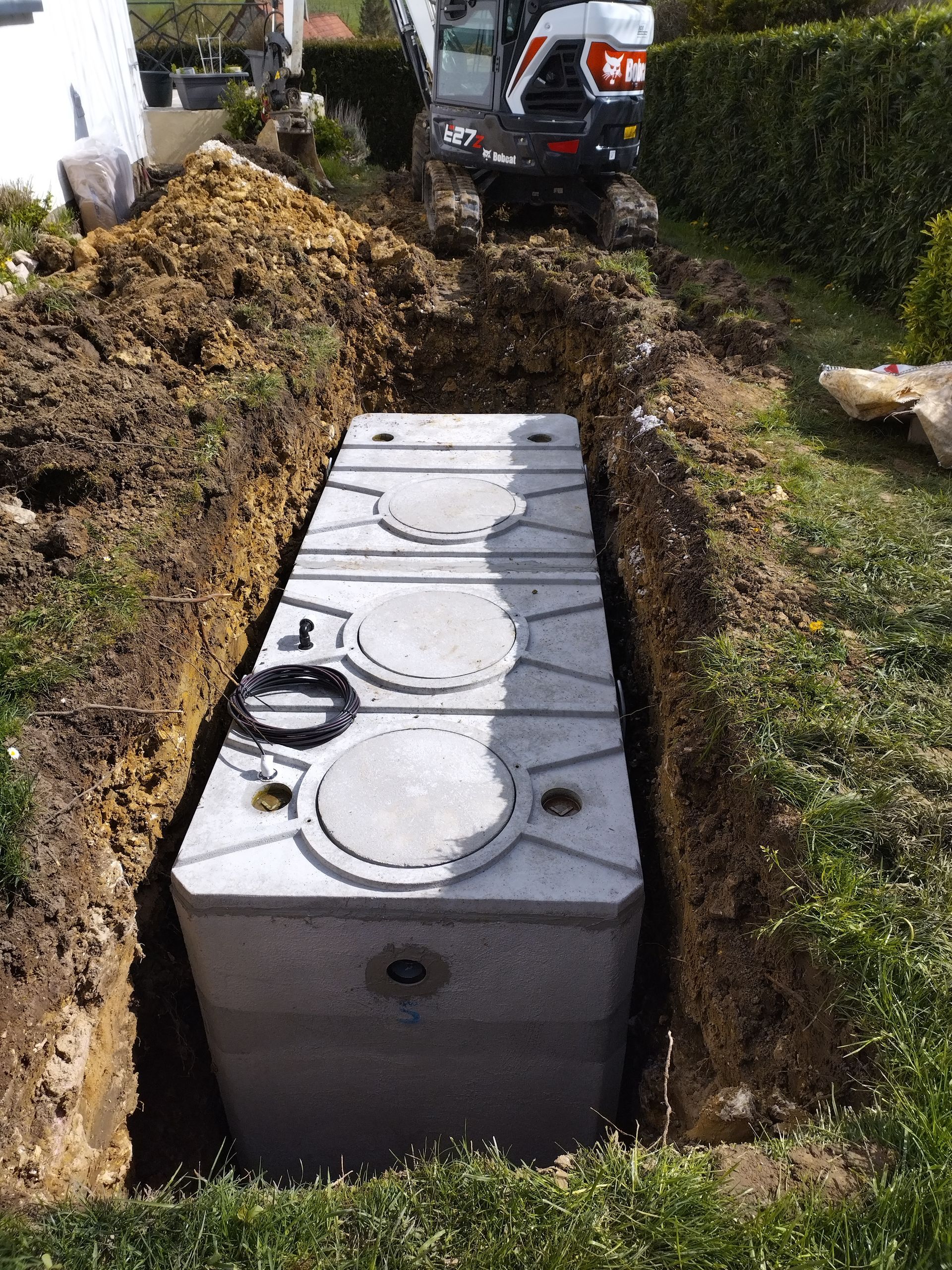 Microstation avant d'être enterrée