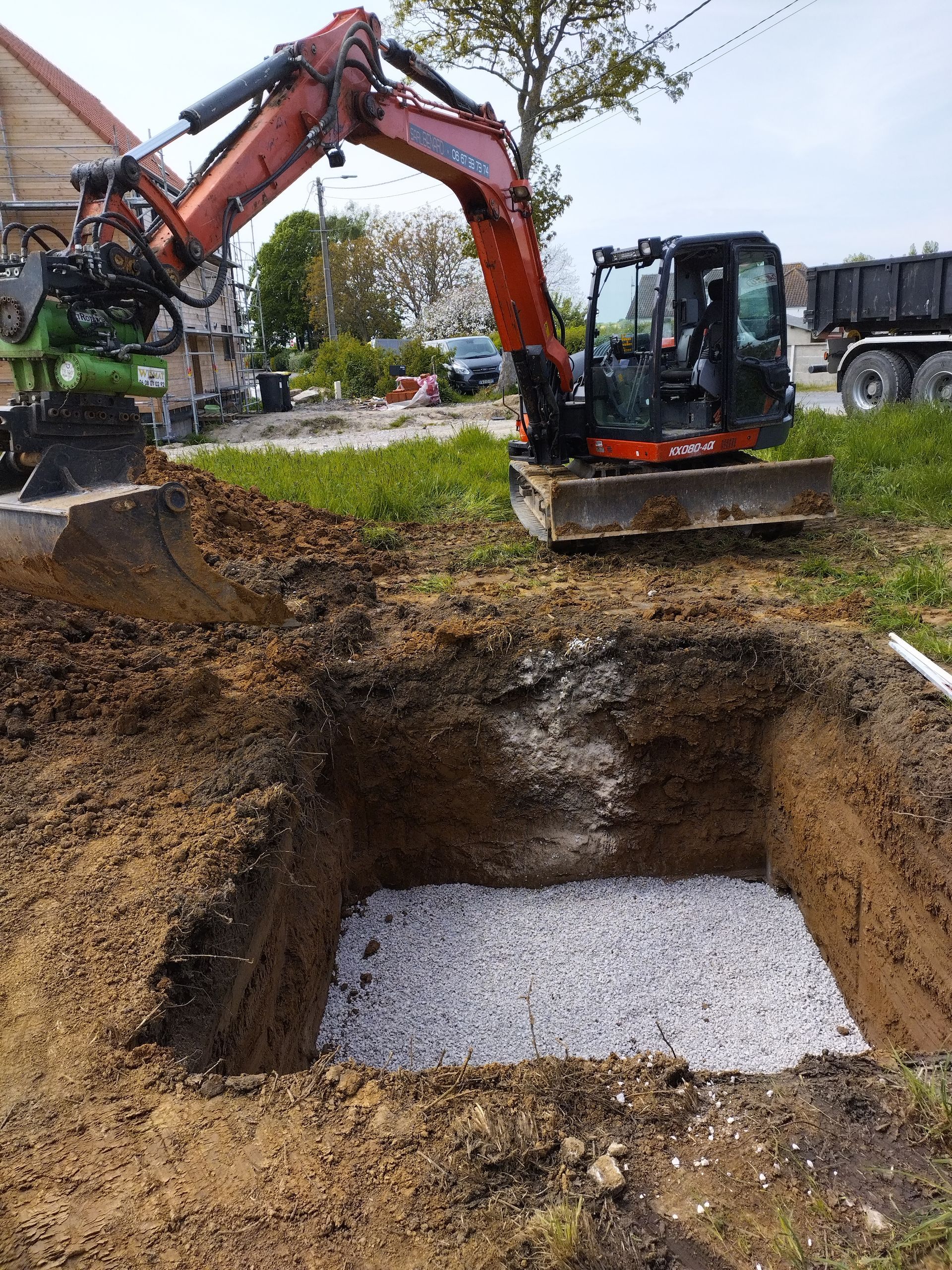 Trou creusé pour l'assainissement individuel