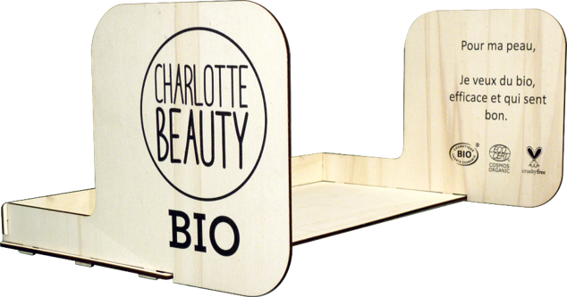 Una caja de madera que dice Charlotte Beauty Bio.