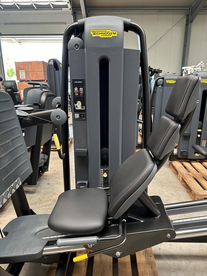 Technogym Beinpresse 