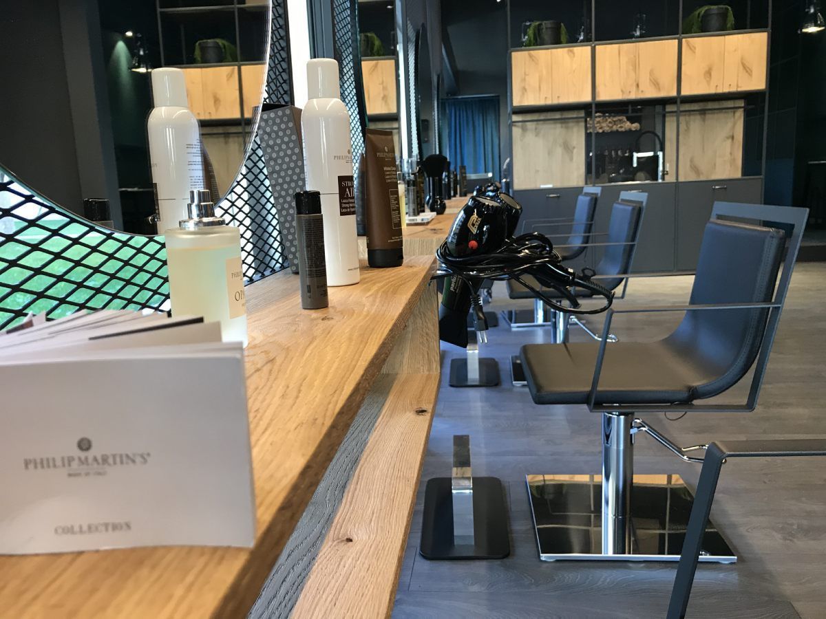 postazione per taglio capelli - Pathos Hair