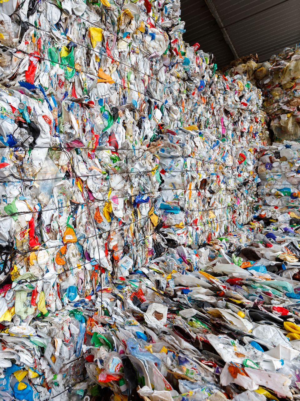 Un tas de déchets prêt à être recyclé