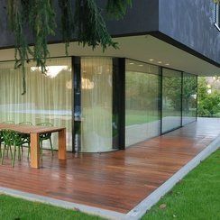 PRDG - Genève - ponçage - pose - terrasse - ARTI'PRO- parquet - revêtement de sol - escalier - nez de marche - massif - rénovation - carrelage - moquette - neuf - PVC - vente - teinte