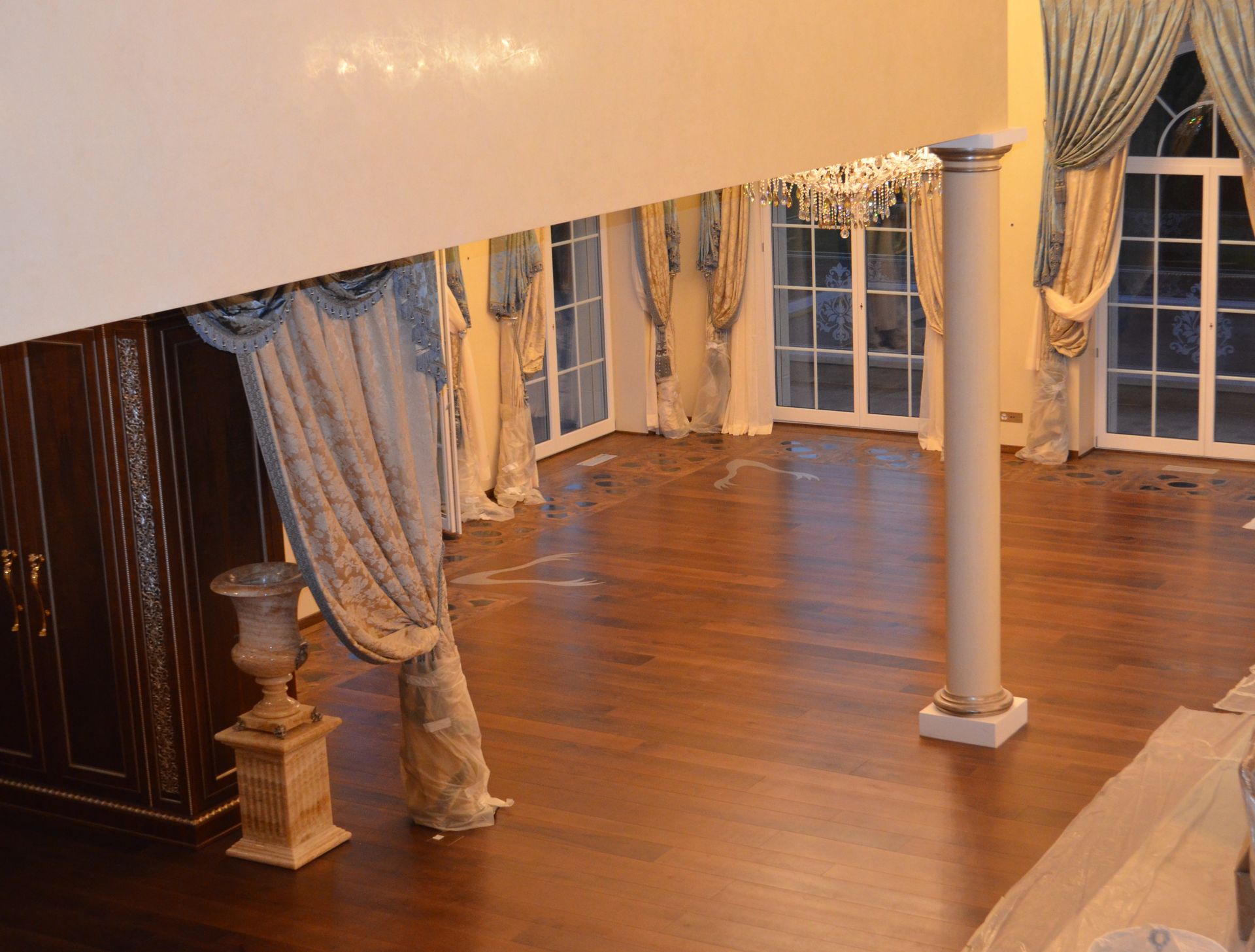 PRDG - Genève - ponçage - pose - terrasse - ARTI'PRO- parquet - revêtement de sol - escalier - nez de marche - massif - rénovation - carrelage - moquette - neuf - PVC - vente - teinte