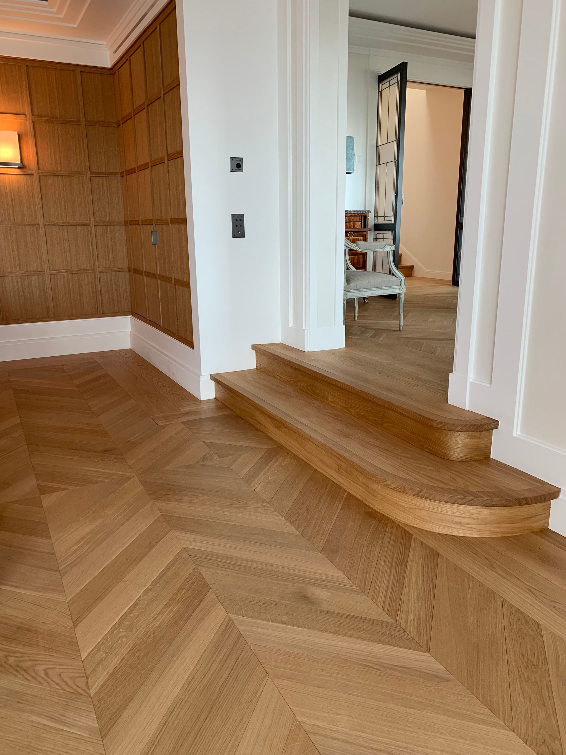 PRDG - Genève - ponçage - pose - terrasse - ARTI'PRO- parquet - revêtement de sol - escalier - nez de marche - massif - rénovation - carrelage - moquette - neuf - PVC - vente - teinte