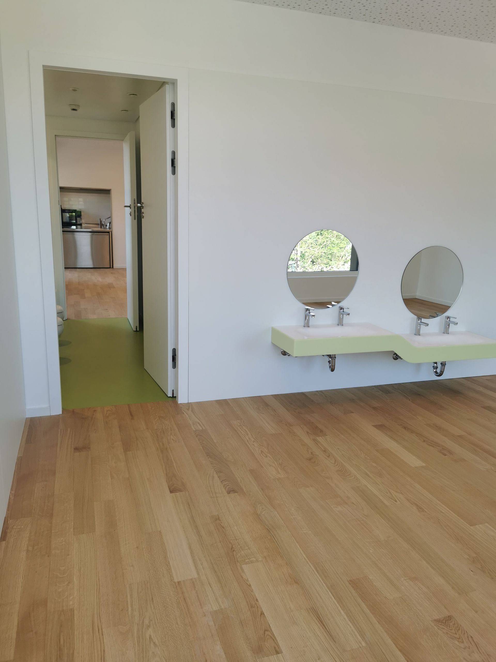 PRDG - Genève - ponçage - pose - terrasse - ARTI'PRO- parquet - revêtement de sol - escalier - nez de marche - massif - rénovation - carrelage - moquette - neuf - PVC - vente - teinte