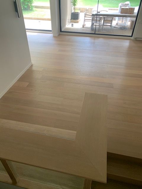 PRDG - Genève - ponçage - pose - terrasse - ARTI'PRO- parquet - revêtement de sol - escalier - nez de marche - massif - rénovation - carrelage - moquette - neuf - PVC - vente - teinte