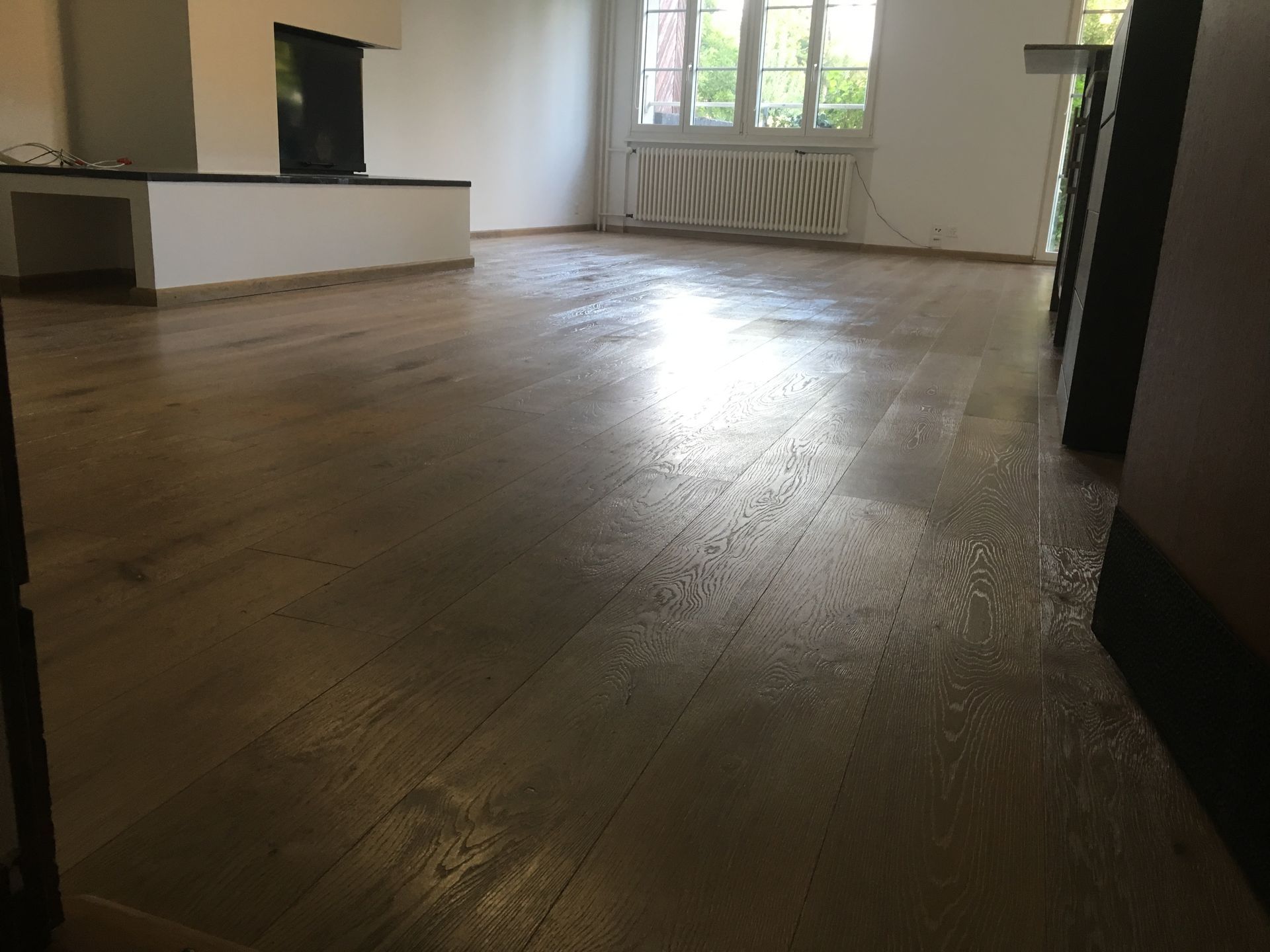 PRDG - Genève - ponçage - pose - terrasse - ARTI'PRO- parquet - revêtement de sol - escalier - nez de marche - massif - rénovation - carrelage - moquette - neuf - PVC - vente - teinte