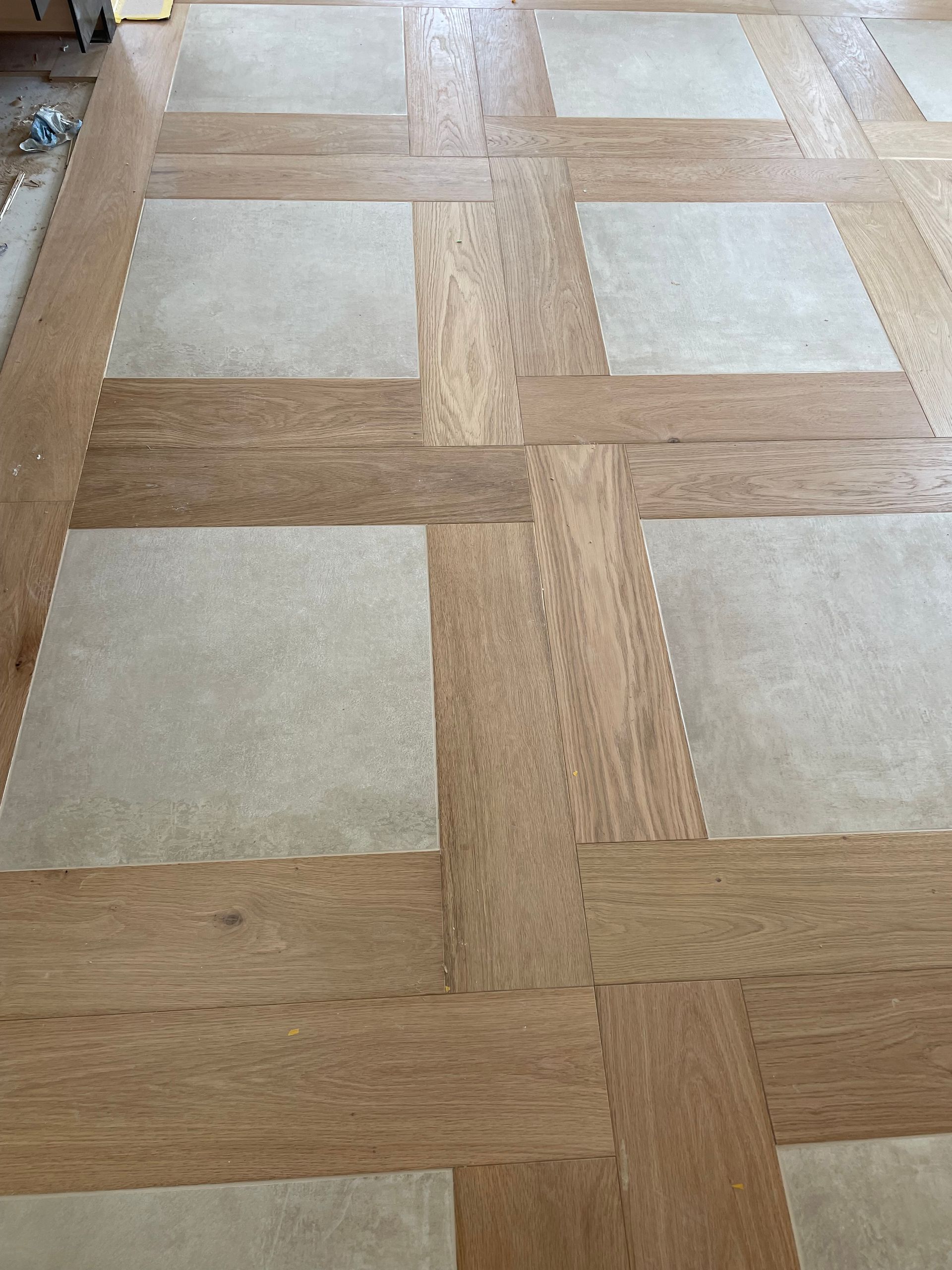 PRDG - Genève - ponçage - pose - terrasse - ARTI'PRO- parquet - revêtement de sol - escalier - nez de marche - massif - rénovation - carrelage - moquette - neuf - PVC - vente - teinte