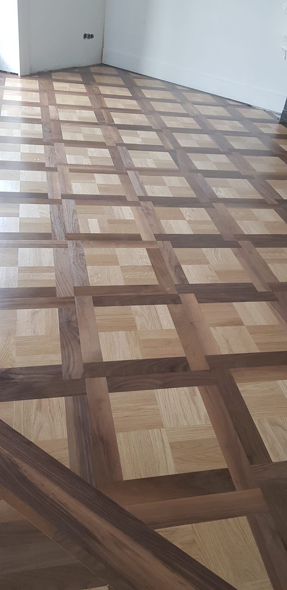 PRDG - Genève - ponçage - pose - terrasse - ARTI'PRO- parquet - revêtement de sol - escalier - nez de marche - massif - rénovation - carrelage - moquette - neuf - PVC - vente - teinte