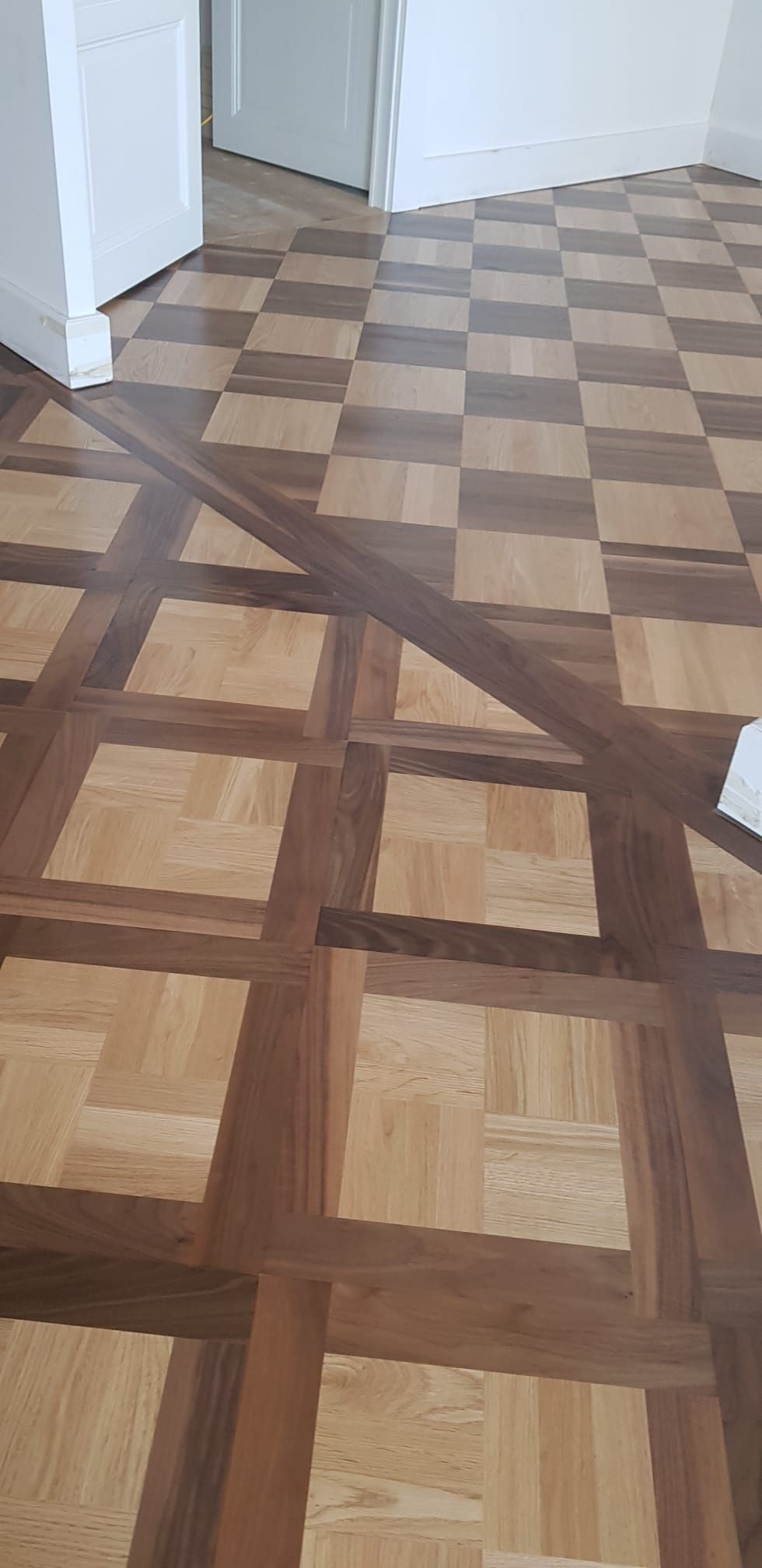 PRDG - Genève - ponçage - pose - terrasse - ARTI'PRO- parquet - revêtement de sol - escalier - nez de marche - massif - rénovation - carrelage - moquette - neuf - PVC - vente - teinte