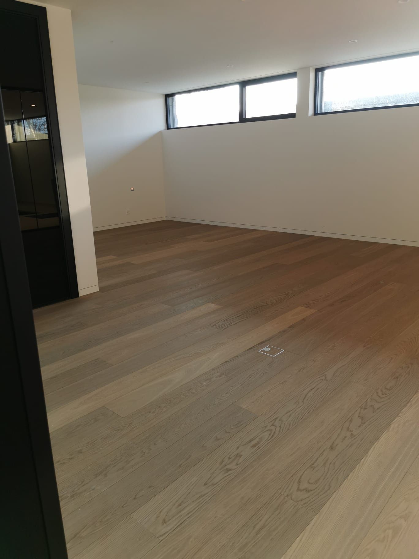 PRDG - Genève - ponçage - pose - terrasse - ARTI'PRO- parquet - revêtement de sol - escalier - nez de marche - massif - rénovation - carrelage - moquette - neuf - PVC - vente - teinte