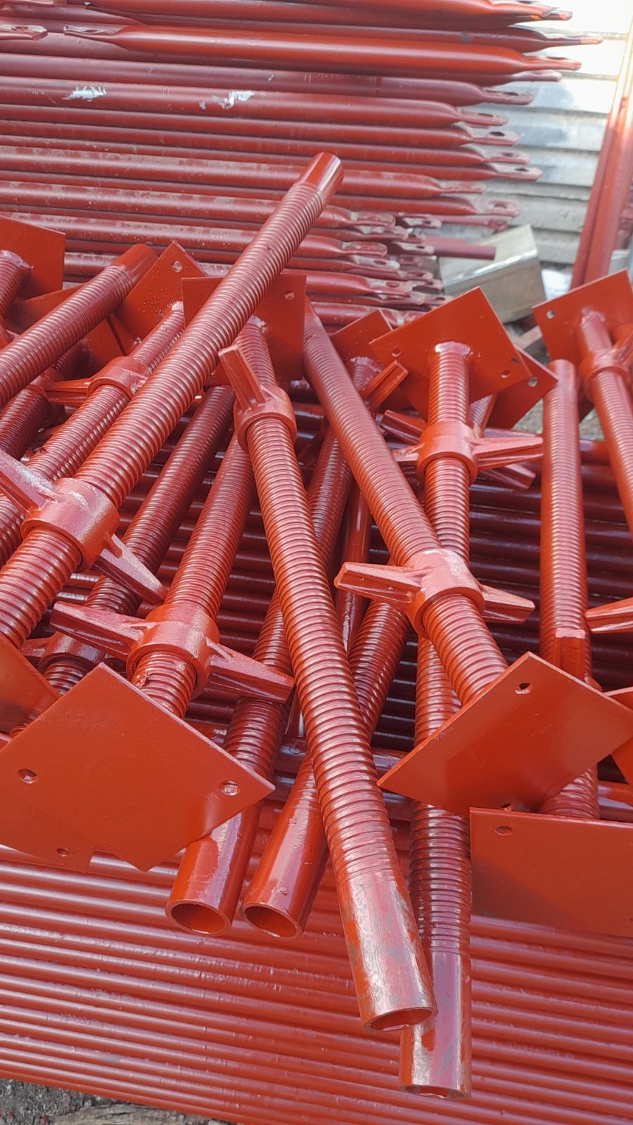 Εξαρτήματα Σκαλωσιών LEONARDOS