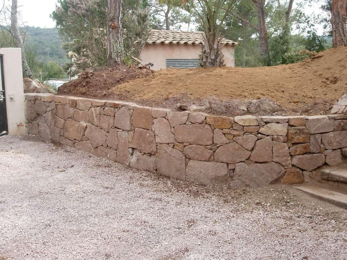 Travaux de petite maçonnerie par l'entreprise Perroni Jardins, Fréjus