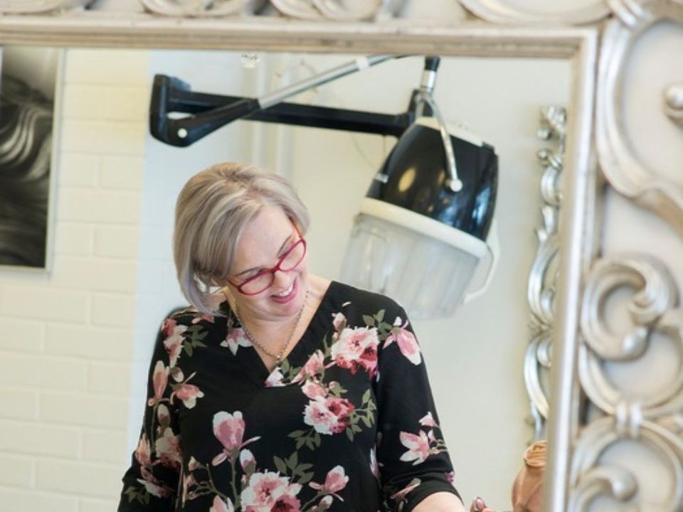 Parturi-Kampaamo Mia Komulainen Ky