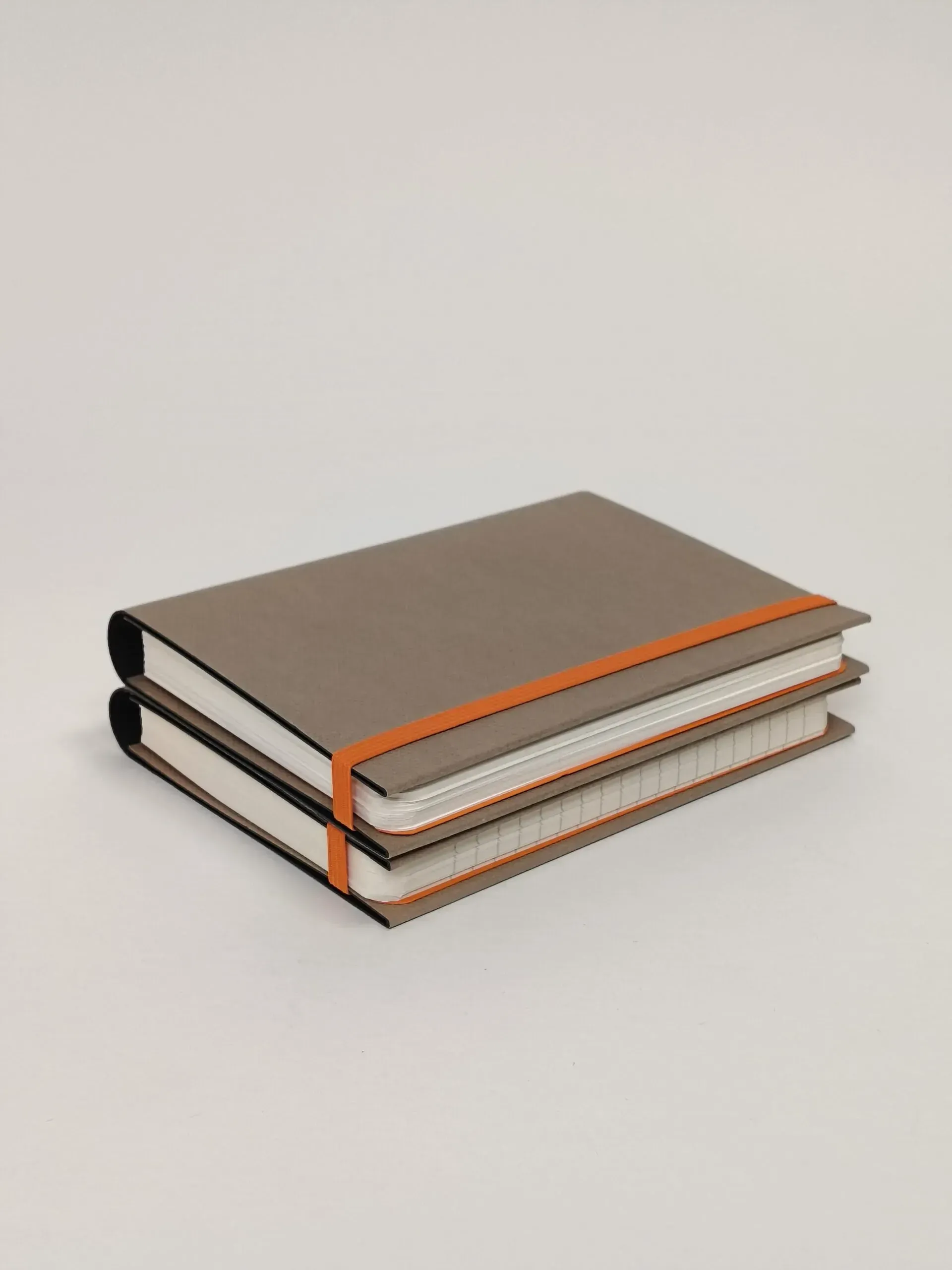 Libretas con encuadernación y wire-o