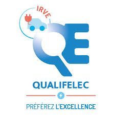 C'est un logo pour une entreprise appelée qualifielec.