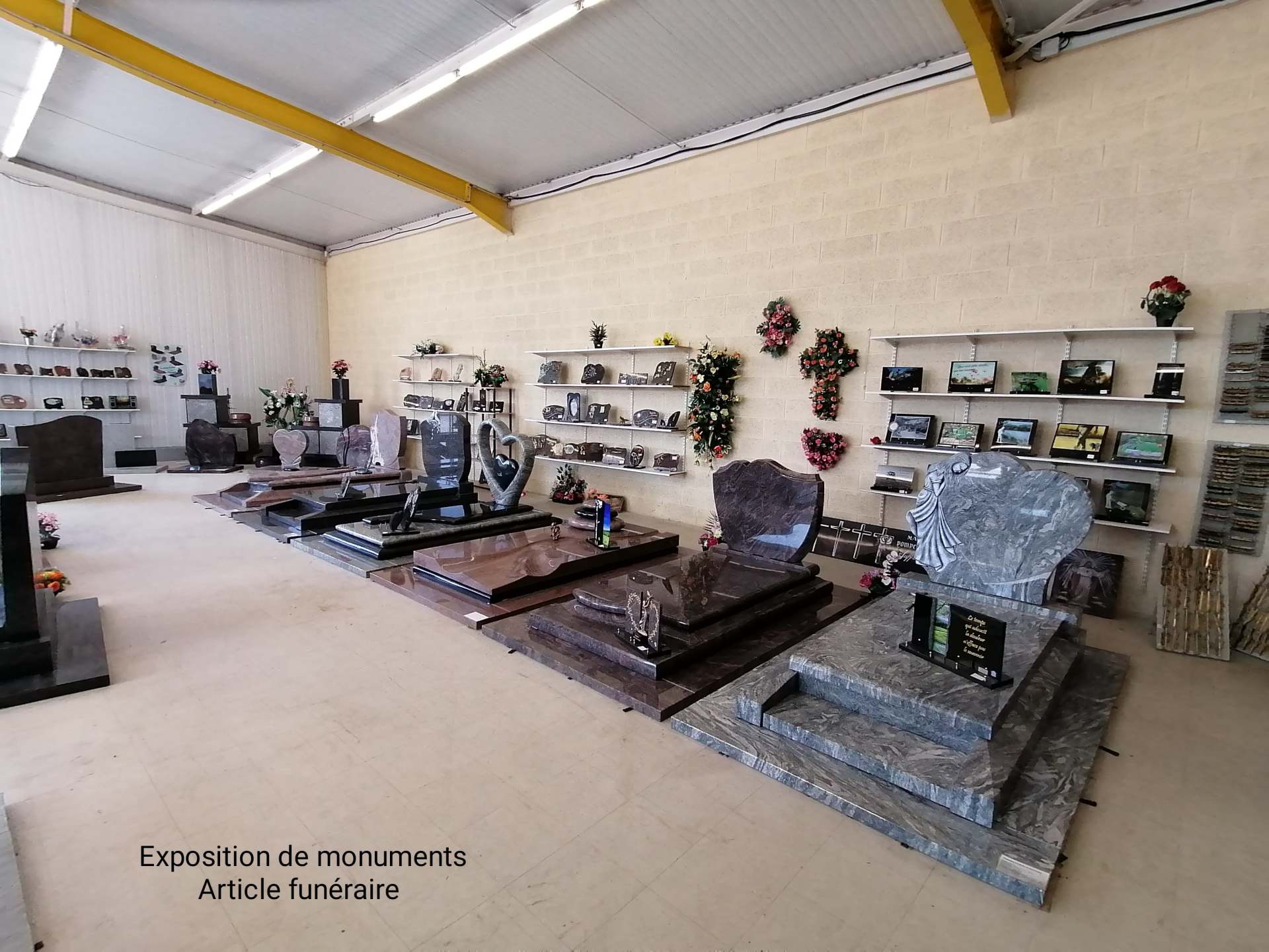 Monuments et articles funéraires
