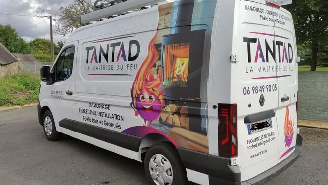 Véhicule professionnel de l'entreprise TANTAD