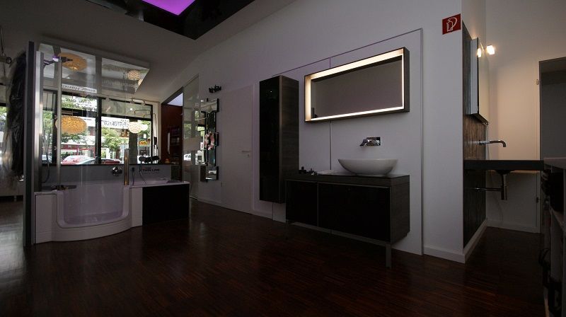 Badezimmer Modell dunkel